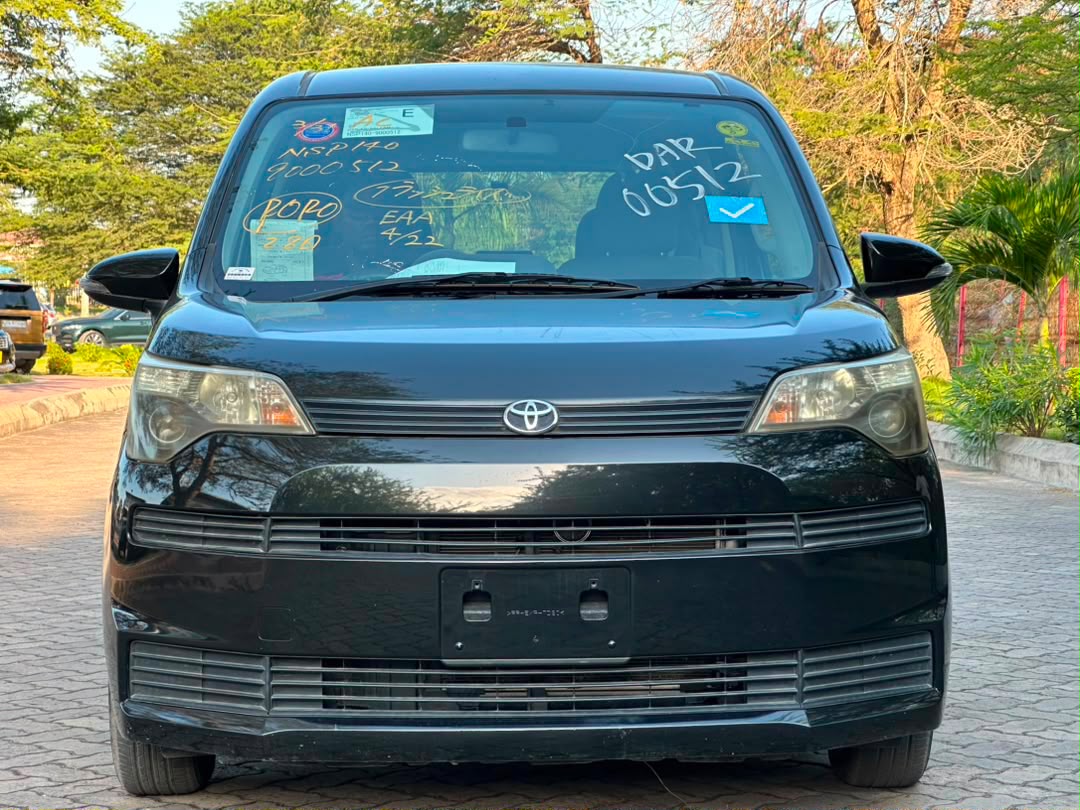TOYOTA SPADE